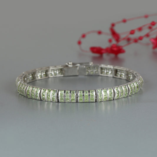 Natural Peridot Bracelet-925 Sterling Silver Bracelet-Square Cut Peridot Bracelet-Peridot Tennis Bracelet-Women's Bracelet-Handmade Bracelet
