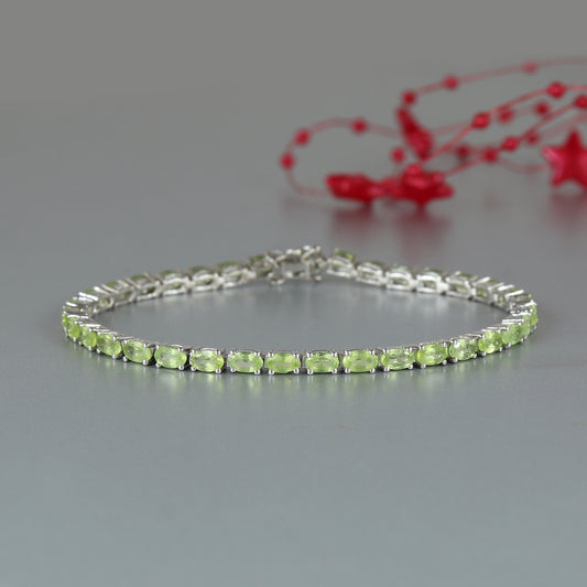 Stunning Peridot Oval Cut Gemstone Tennis Bracelet-925 Sterling Silver Bracelet-Peridot Tennis Bracelet-Gift for Her