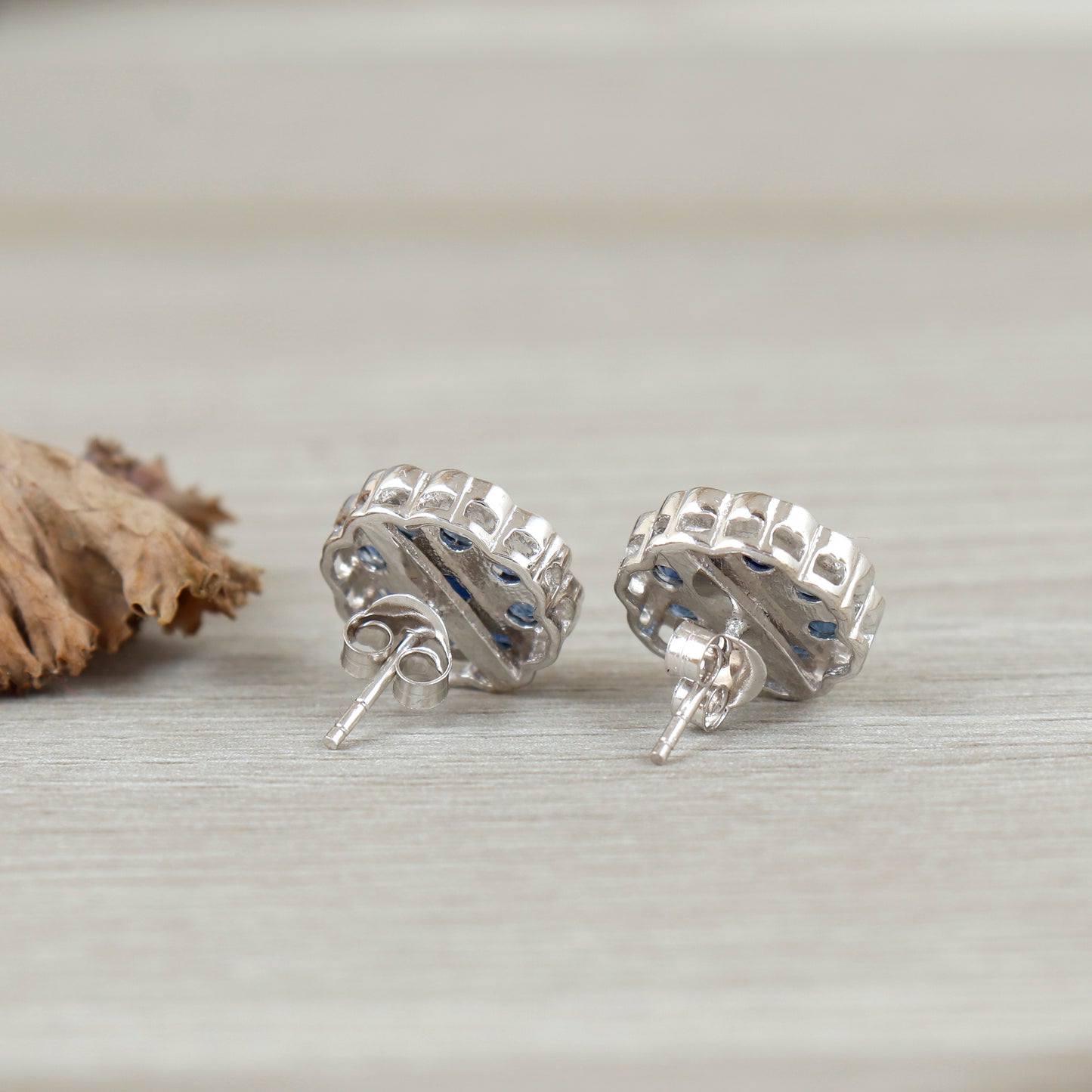 Blue Sapphire Floral Stud Earring-925 Sterling Silver Stud-September Birthstone Studs-Flower Stud Earring-Sapphire Jewelry Tiny Stud Earring