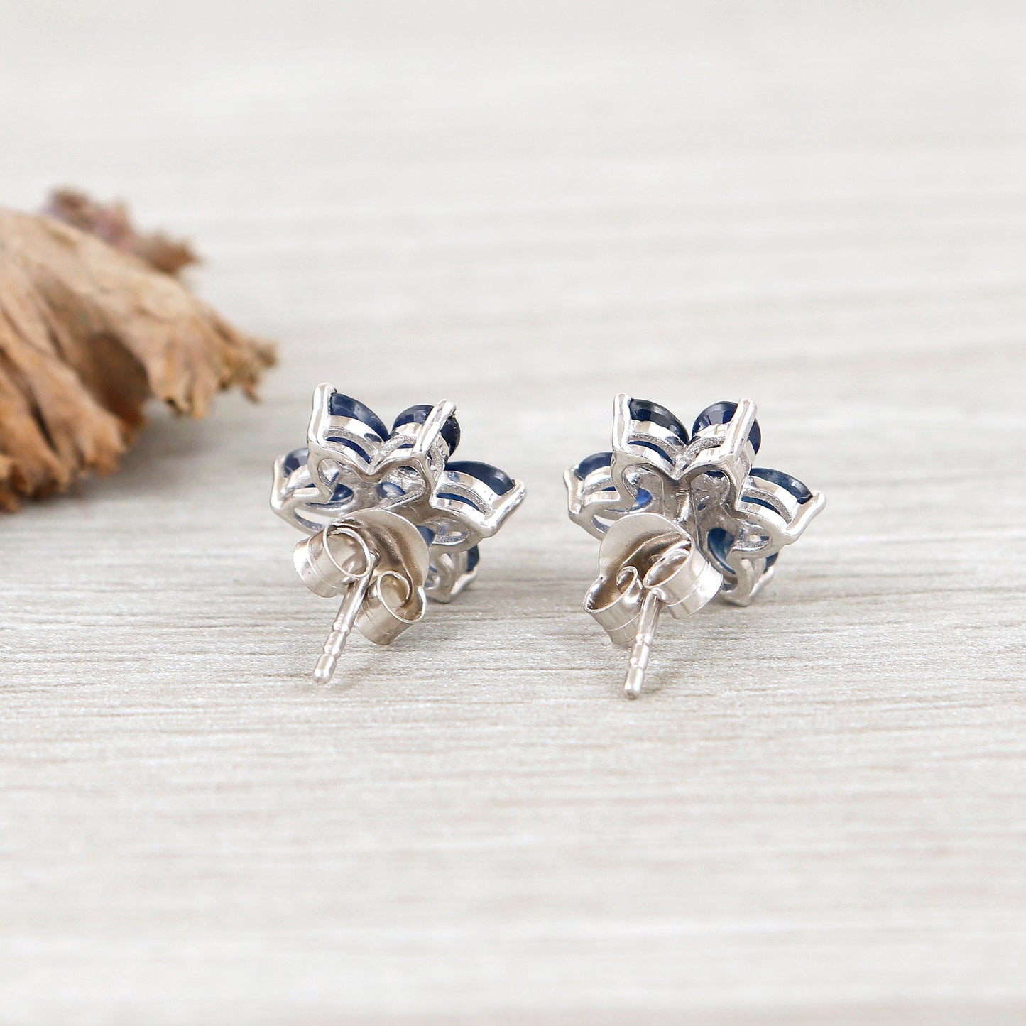 Blue Sapphire Floral Stud Earring-925 Sterling Silver Stud-September Birthstone Studs-Flower Stud Earring-Sapphire Jewelry Tiny Stud Earring