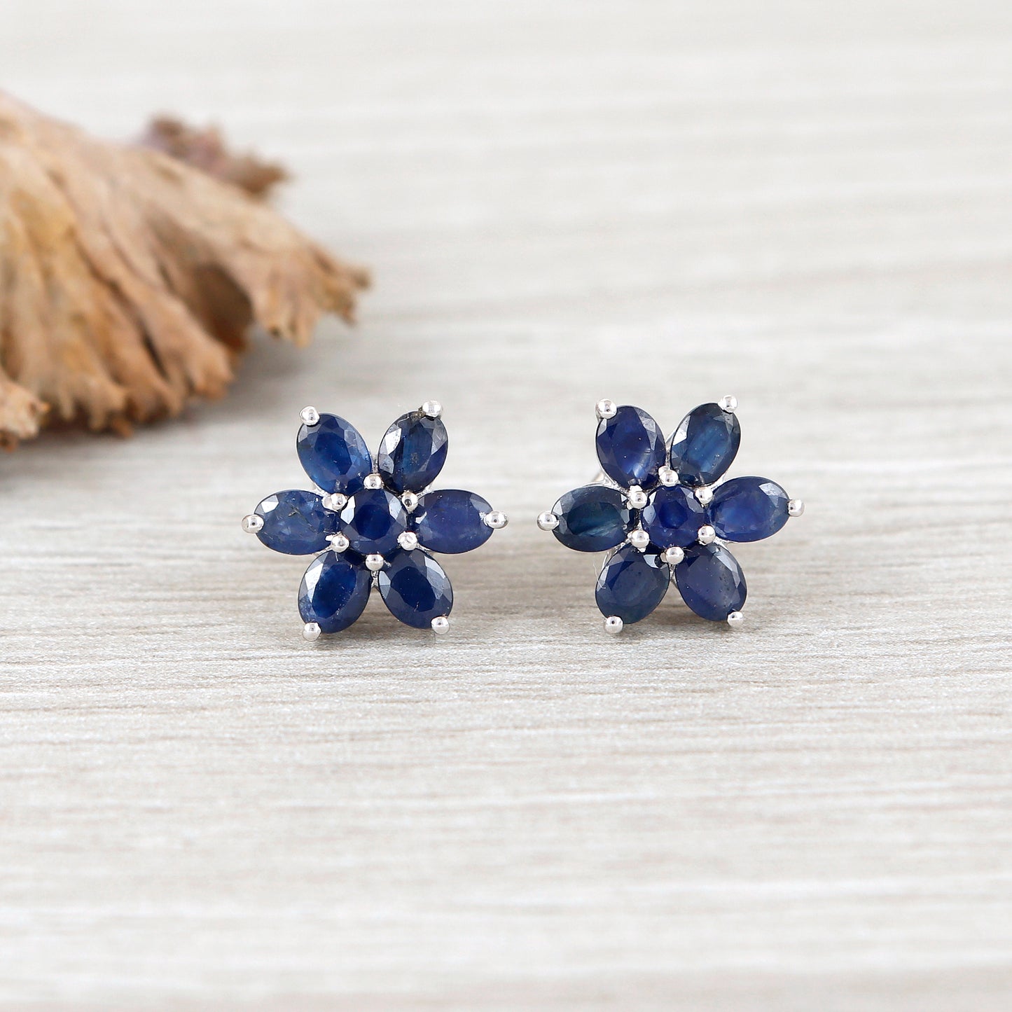 Blue Sapphire Floral Stud Earring-925 Sterling Silver Stud-September Birthstone Studs-Flower Stud Earring-Sapphire Jewelry Tiny Stud Earring