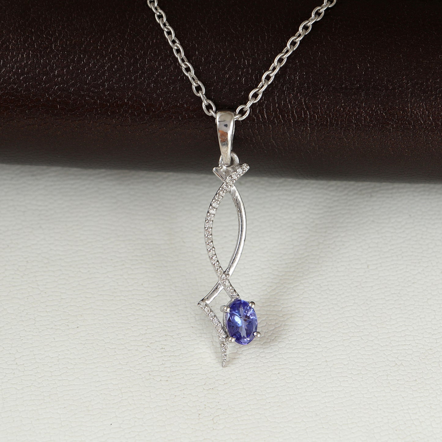 Natural Tanzanite Pendant-925 Sterling Silver Pendant-Oval Cut Gemstone Pendant-Diamond Pendant-December Birthstone Pendant-Wedding Gift Her