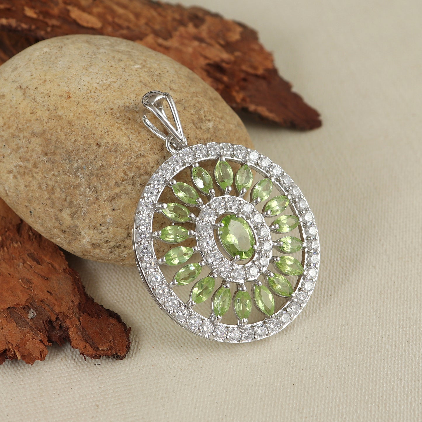 Natural Peridot Pendant Necklace-925 Sterling Silver Pendant-August Birthstone Pendant-Peridot Jewelry-Designer Peridot Pendant Gift for Her