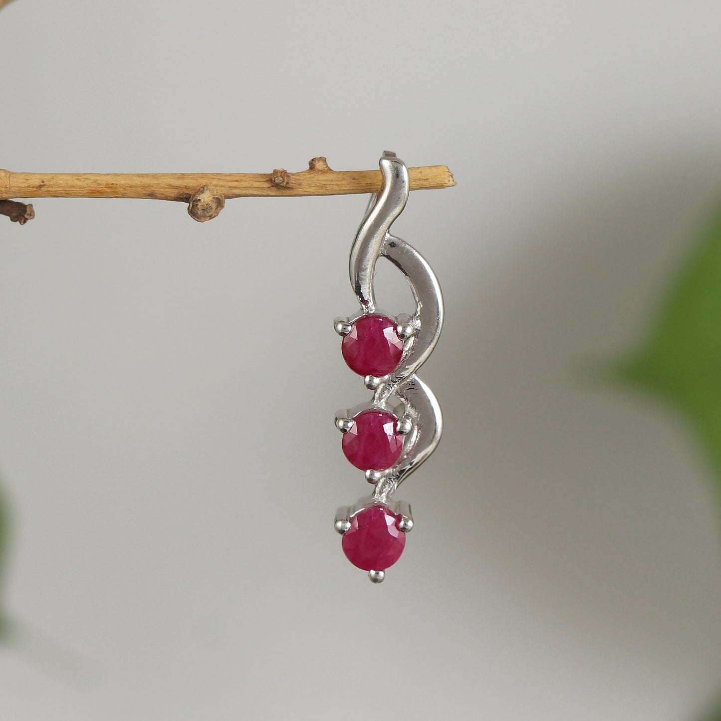 Natural Ruby Round Cut Gemstone Pendant-925 Sterling Silver Pendant-July Birthstone Pendant-Anniversary Gift-Chain Pendant Gift for Her