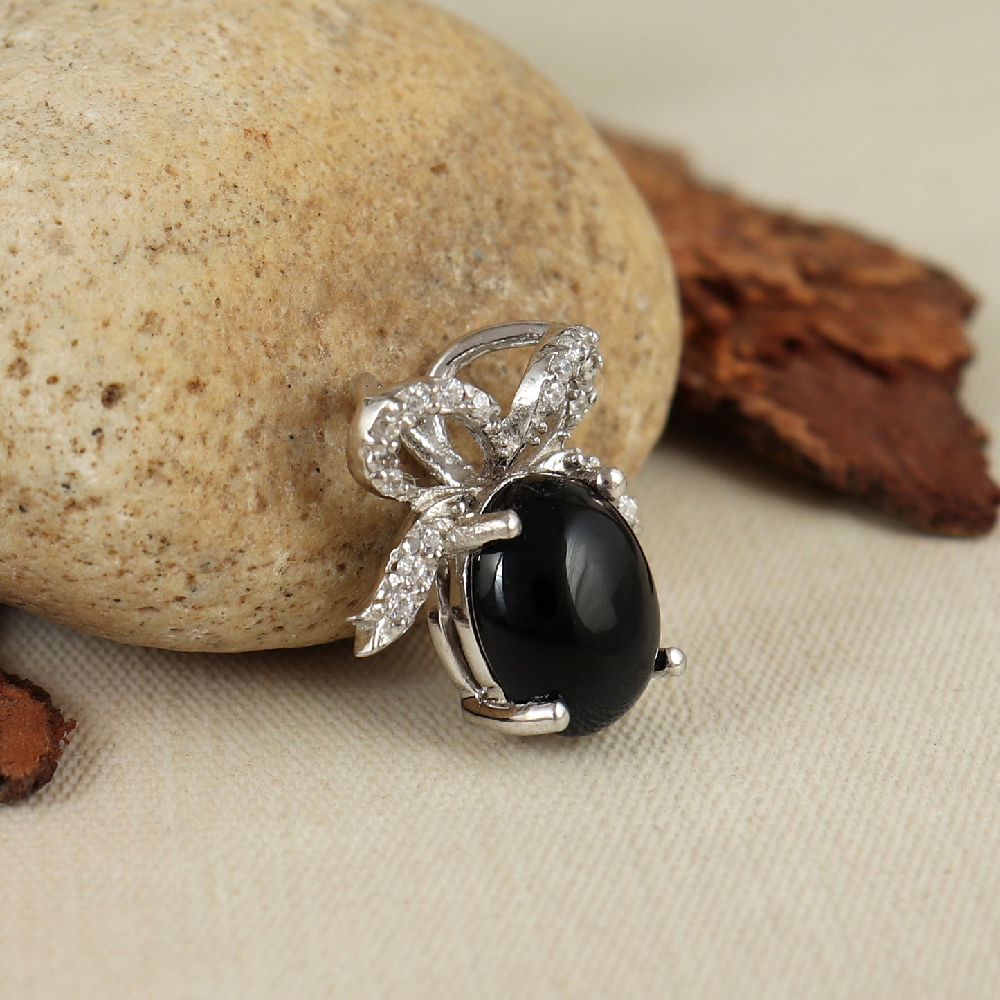 Black Onyx Oval Cabochon Gemstone Pendant-925 Sterling Silver Chain Pendant-Black Onyx Jewelry-Christmas Gift-Dainty Black Onyx Pendant