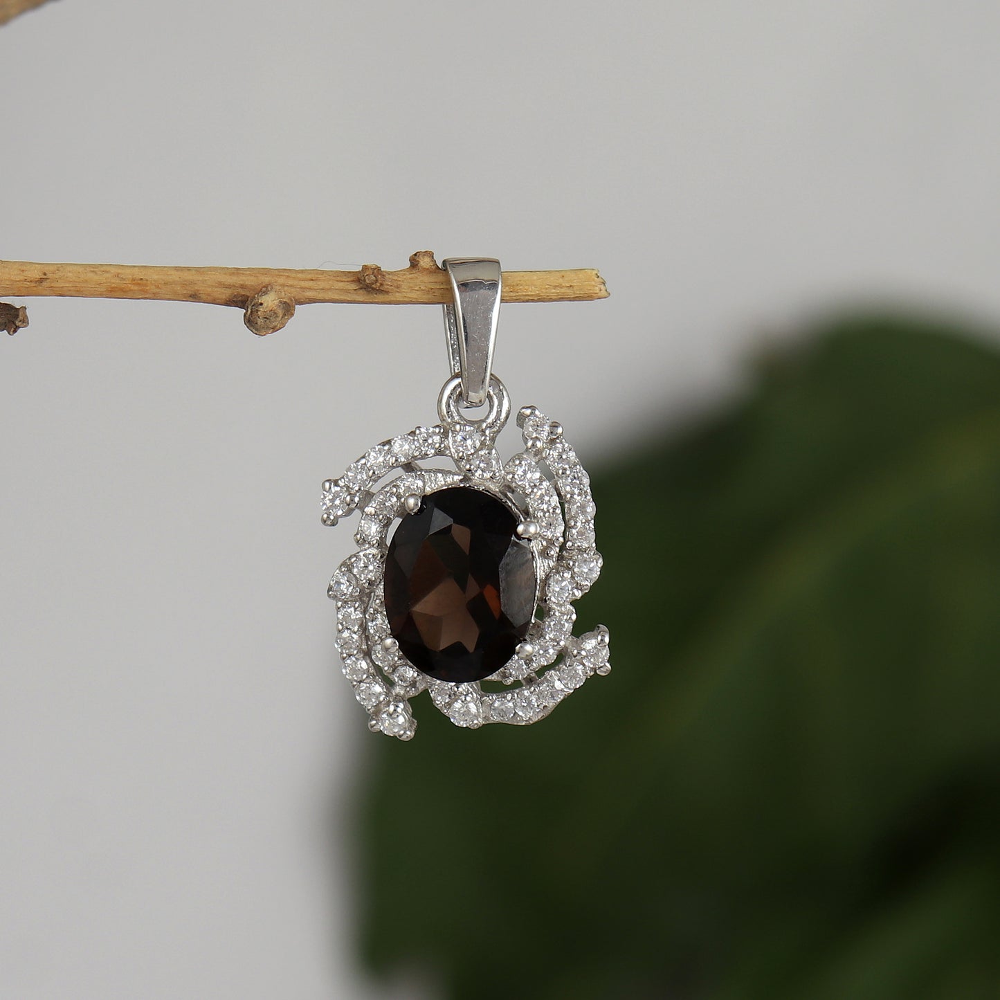 Smoky Quartz Cluster Pendant-925 Sterling Silver Chain Pendant-Oval Cut Gemstone Pendant-November Birthstone Pendant-Wedding Gift for Her