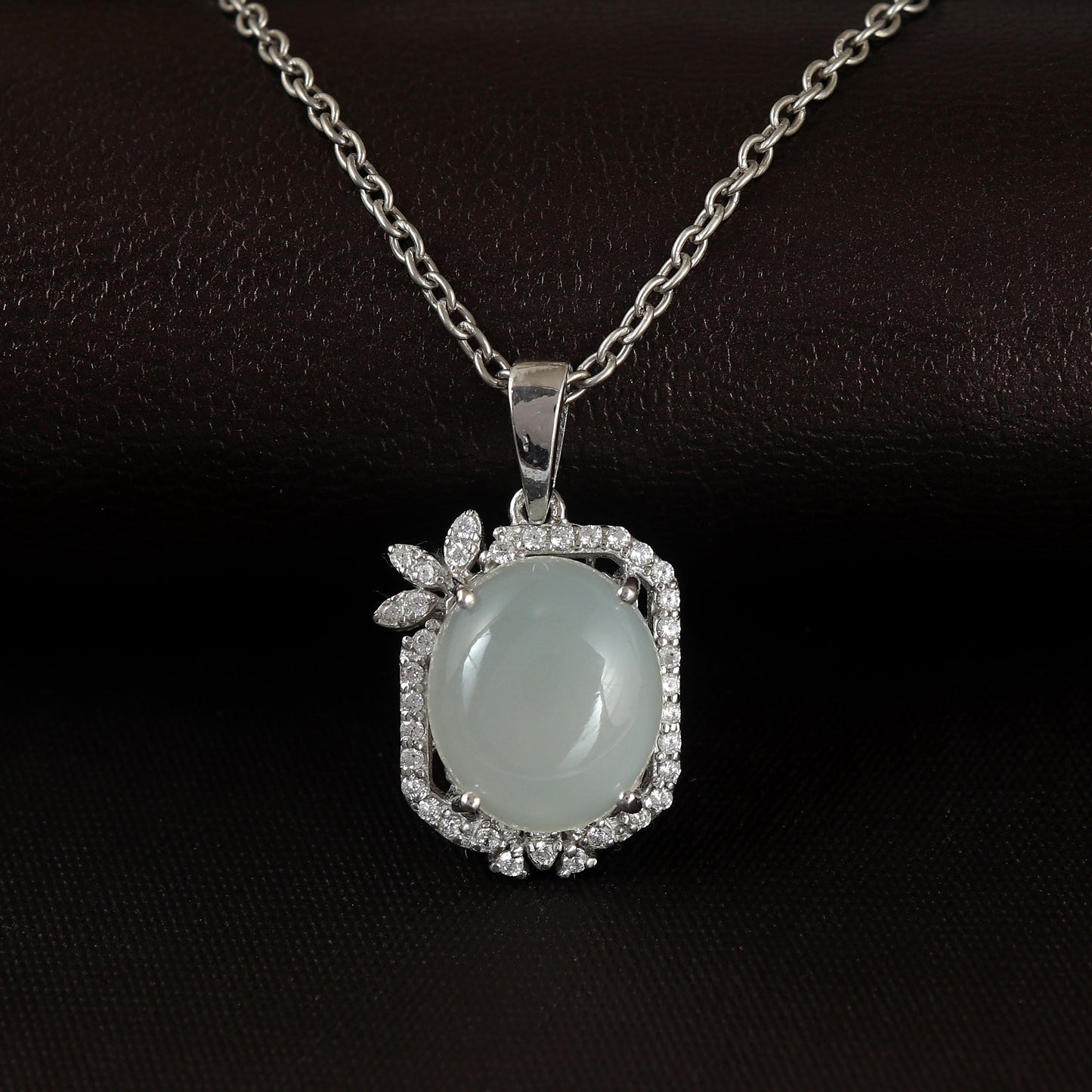 Natural White Moonstone Pendant-925 Sterling Silver Pendant-10x12mm Oval Moonstone Pendant-June Birthstone-Chain Pendant Christmas Gift Her