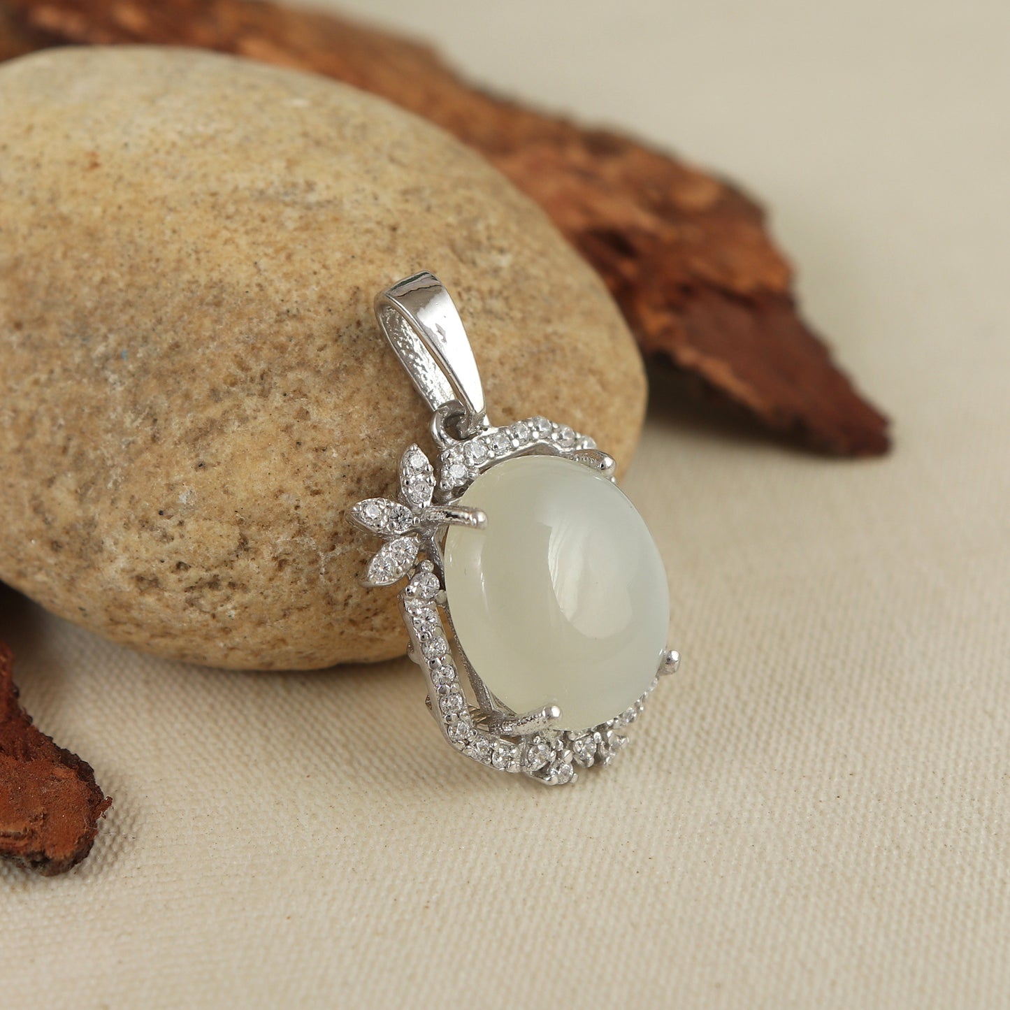 Natural White Moonstone Pendant-925 Sterling Silver Pendant-10x12mm Oval Moonstone Pendant-June Birthstone-Chain Pendant Christmas Gift Her
