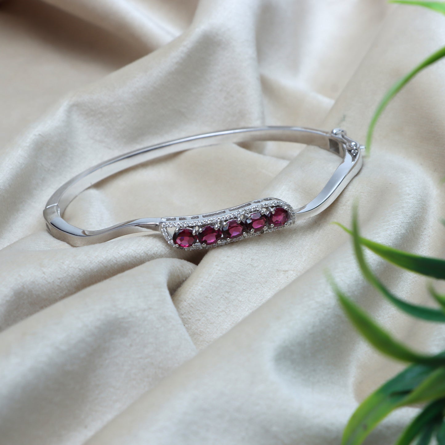 Rhodolite Garnet Oval Cut Gemstone Cluster Bangle 925 Sterling Silver Handmade Bangle Gift for Her