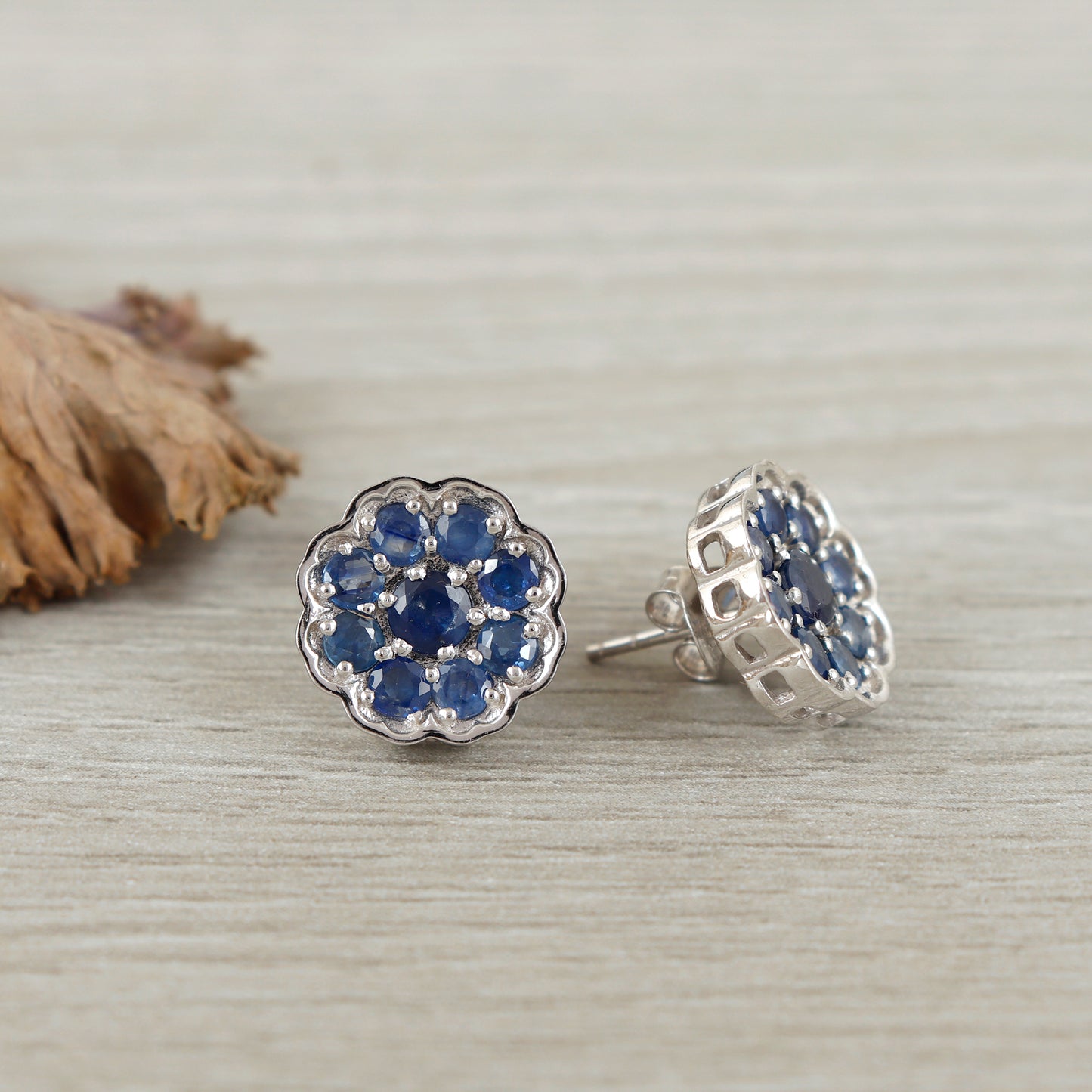 Blue Sapphire Floral Stud Earring-925 Sterling Silver Stud-September Birthstone Studs-Flower Stud Earring-Sapphire Jewelry Tiny Stud Earring