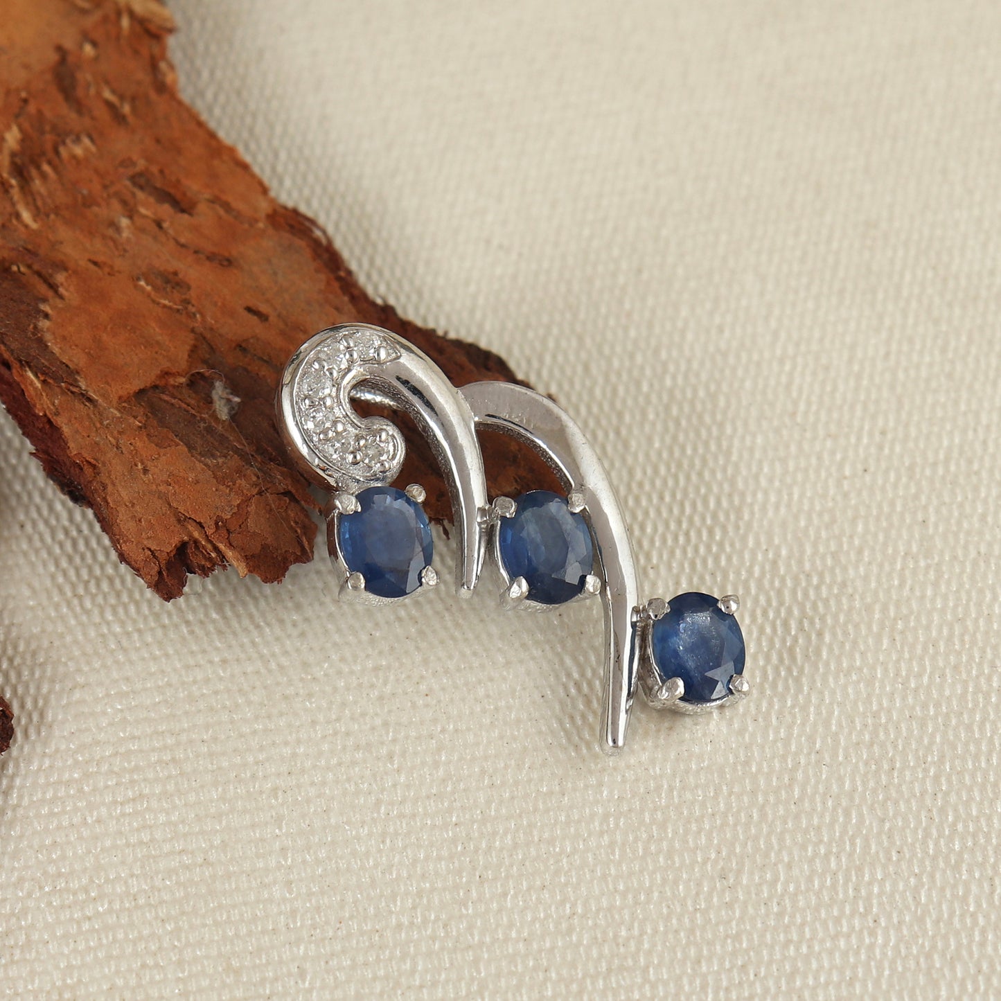 Blue Sapphire Pendant-925 Sterling Silver Pendant-September Birthstone Pendant-Diamond Pendant-Oval Cut Gemstone Pendant-Sapphire Jewelry