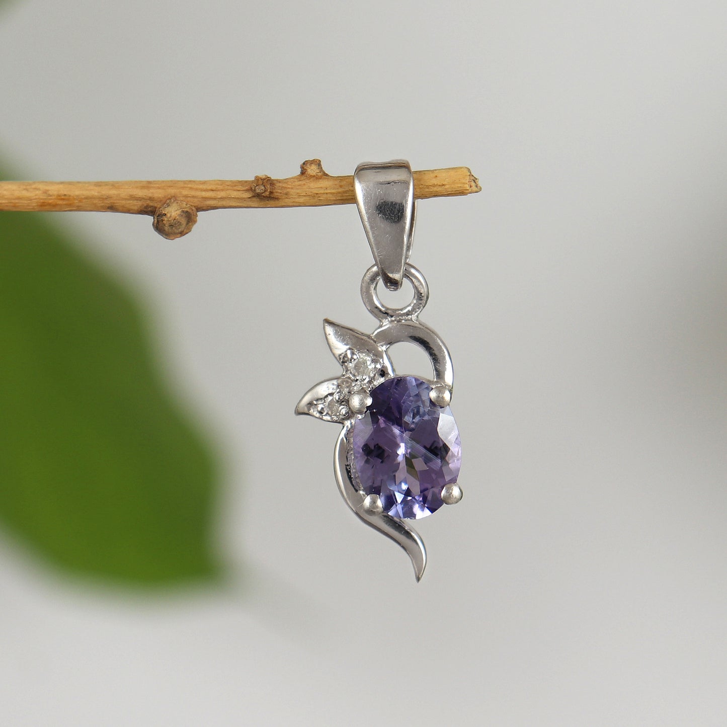 Natural Tanzanite Pendant-925 Sterling Silver Pendant-December Birthstone Pendant-Diamond Pendant-Tanzanite Necklace-Chain Pendant for Her