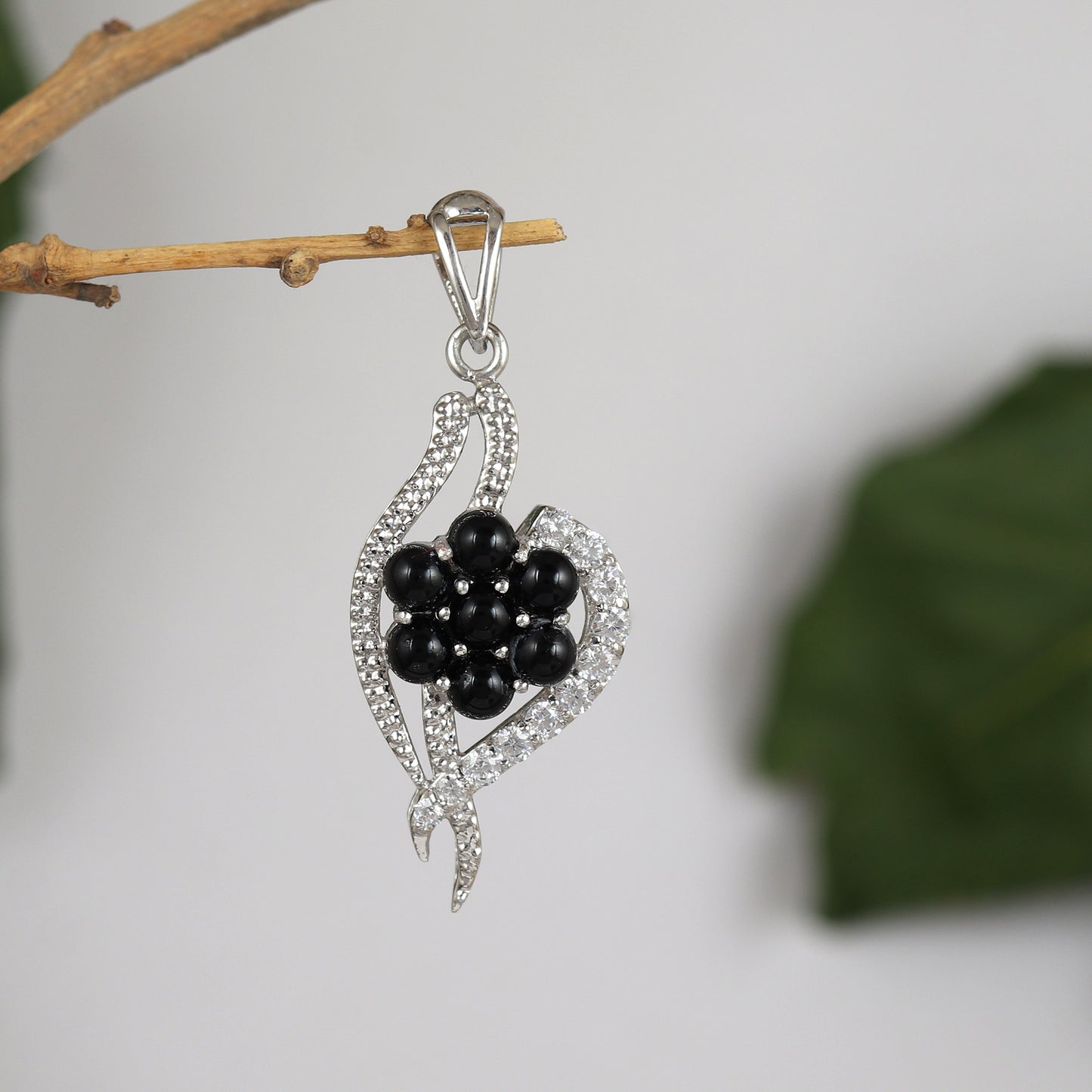 Black Onyx Pendant Necklace-925 Sterling Silver-Round Gemstone Pendant-Handmade Pendant-December Birthstone Pendant-Anniversary Gift for Her