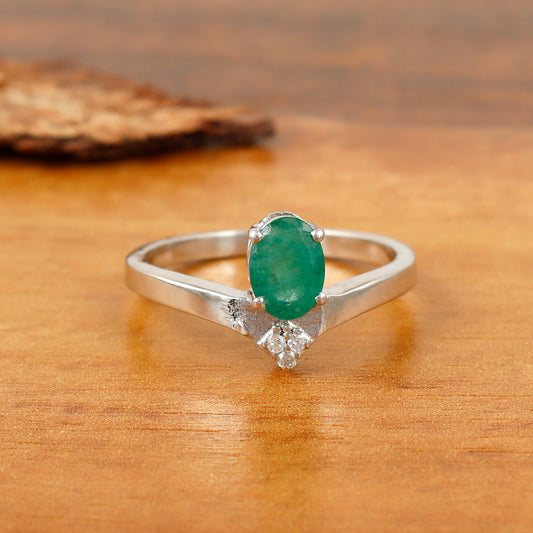 Natural Emerald Oval Cut Gemstone Ring-925 Sterling Silver Ring-Diamond Emerald Ring-Handmade Ring-Engagement Ring-Wedding Gift for Her